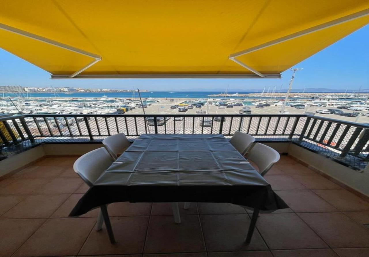 Piso Delante De Mar Lägenhet L' Escala Exteriör bild