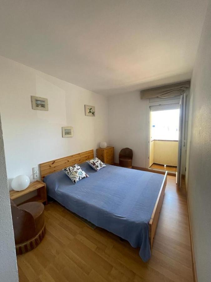 Piso Delante De Mar Lägenhet L' Escala Exteriör bild